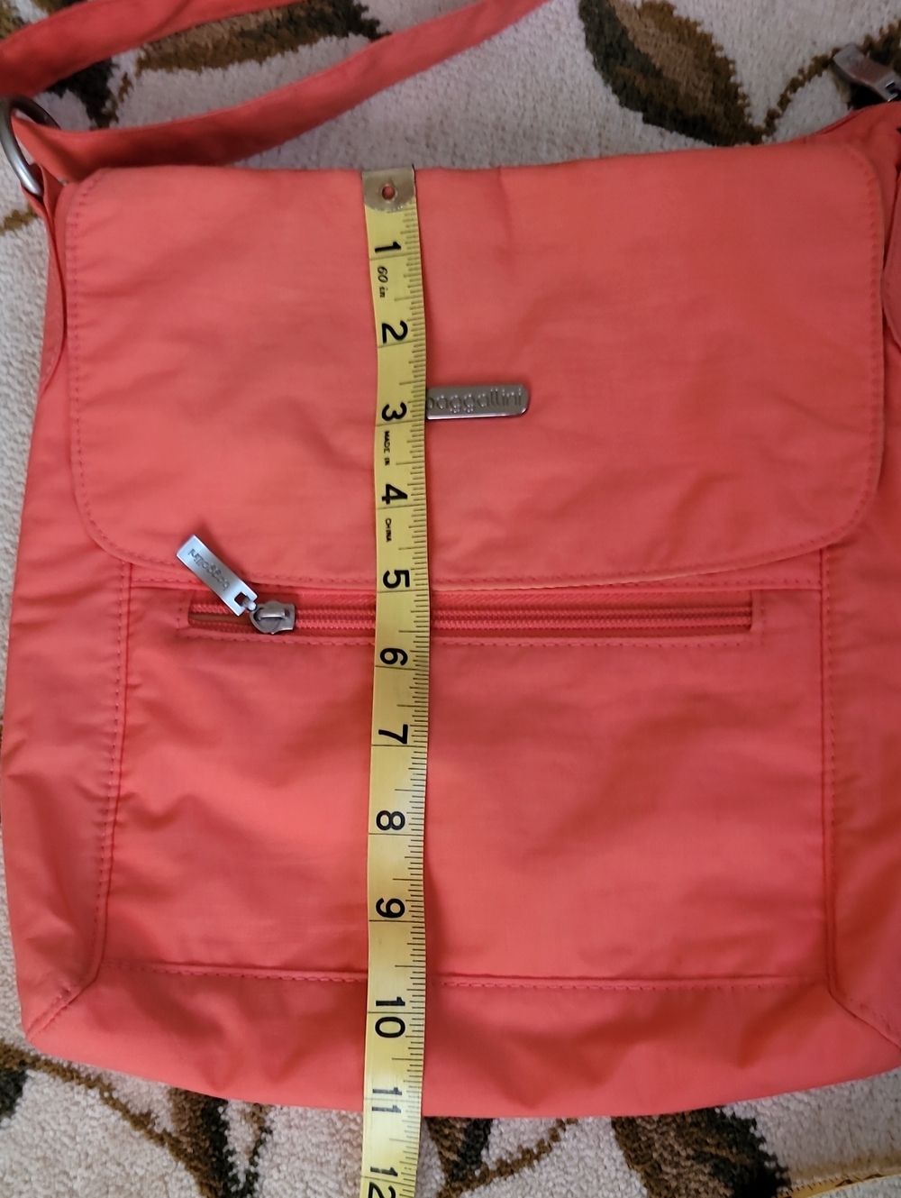 Baggallini Crossbody Bag in Melon/Sunset medium-sized, water-resistant - Picture 13 of 16